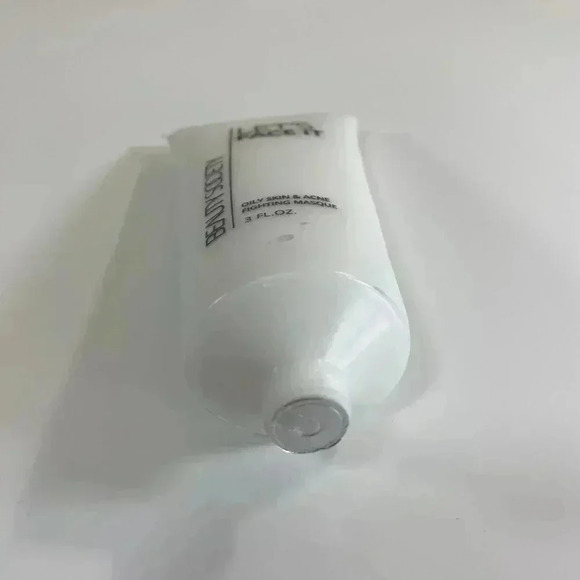 Beauty Society Let's Face It - Oily Skin Acne Fighting Masque Skin Clearing Mask - Picture 4 of 10